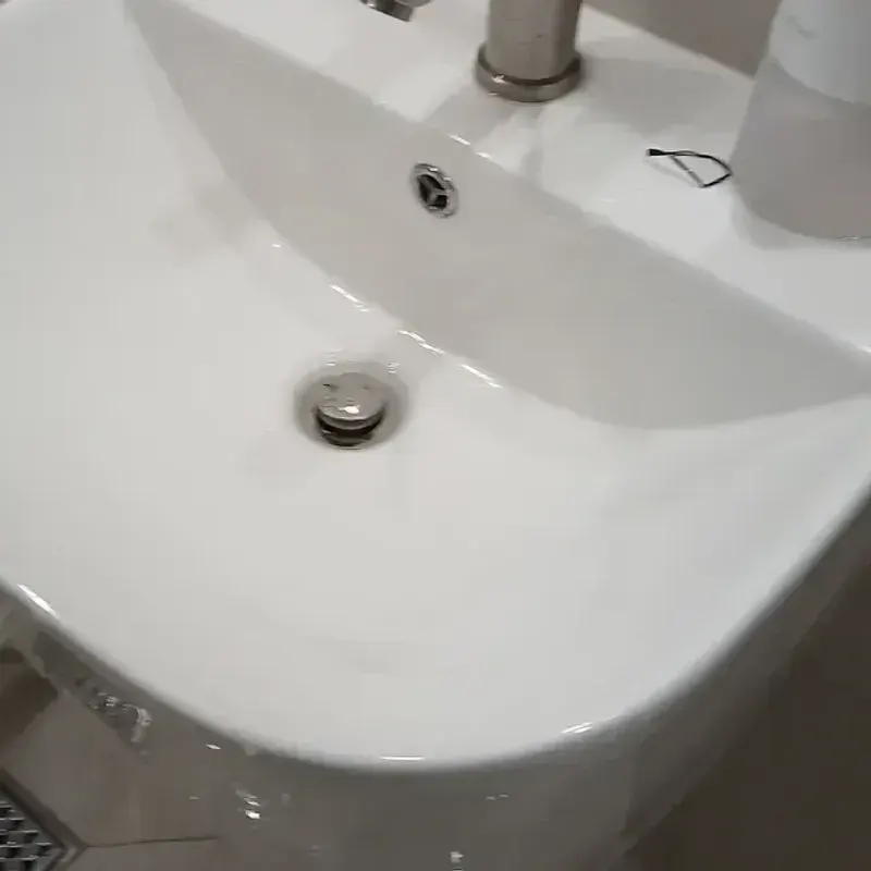 산척면 식당 1층 화장실